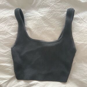 Aritzia Babaton Charcoal Ribbed Crop Top